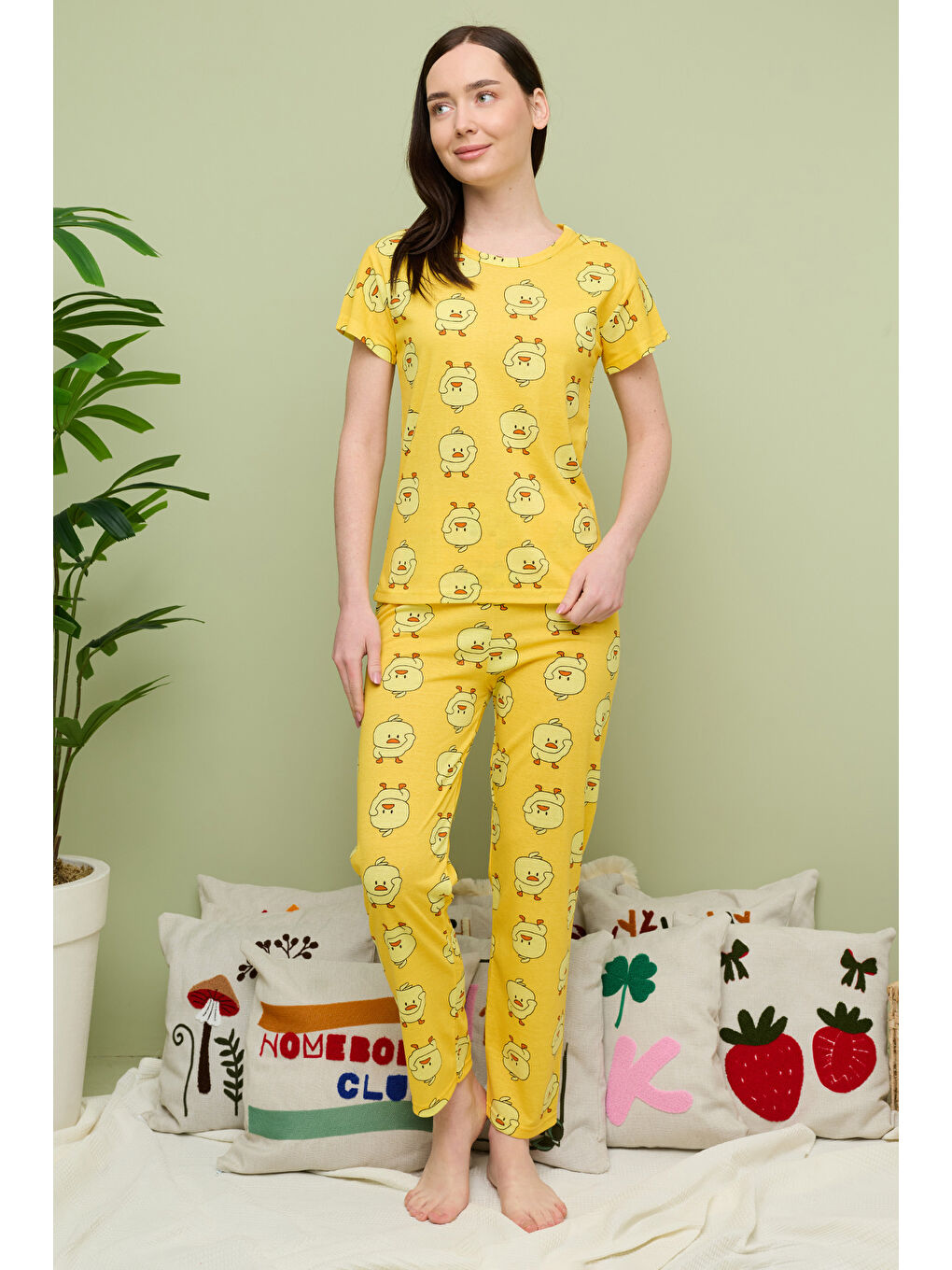 Sarı Kalp Desenli Bisiklet Yaka Kısa Kollu Pijama Takımı-3