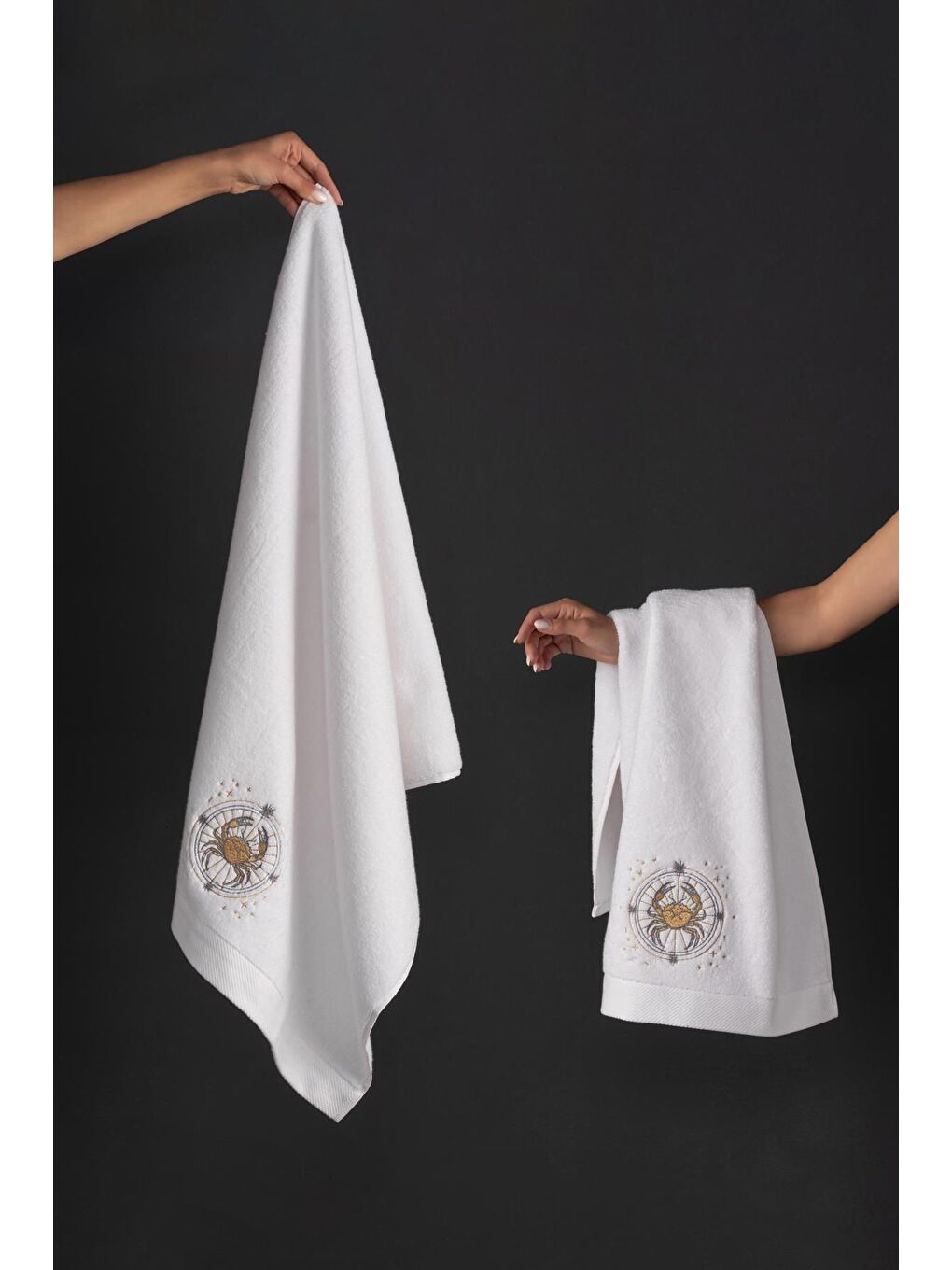 Beyaz %100 Microcotton Üst Kalite Havlu Seti Burç Nakışlı-3