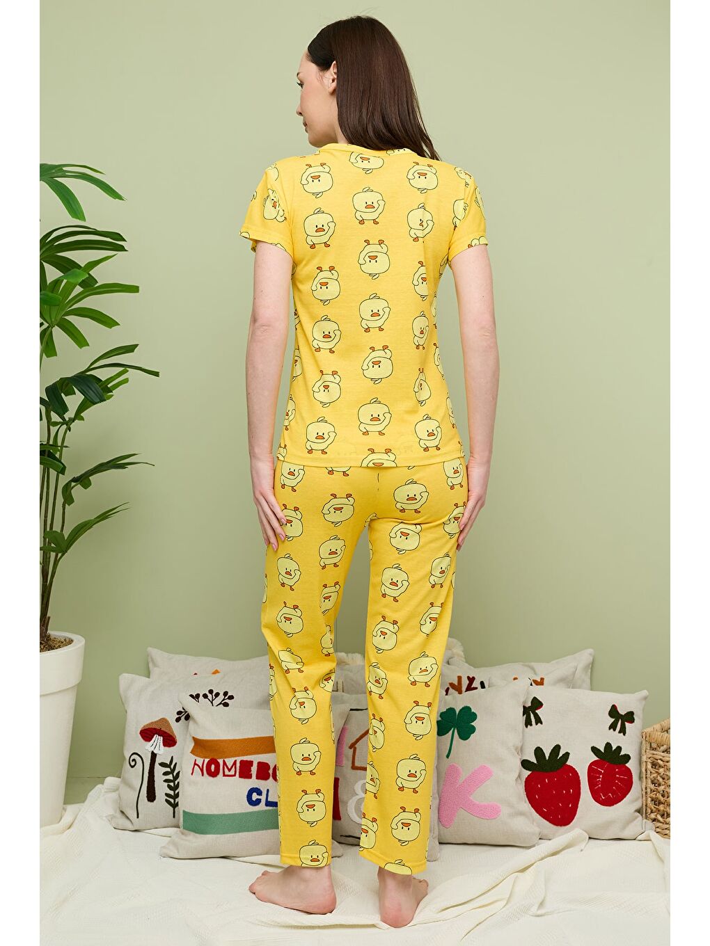 Sarı Kalp Desenli Bisiklet Yaka Kısa Kollu Pijama Takımı-4