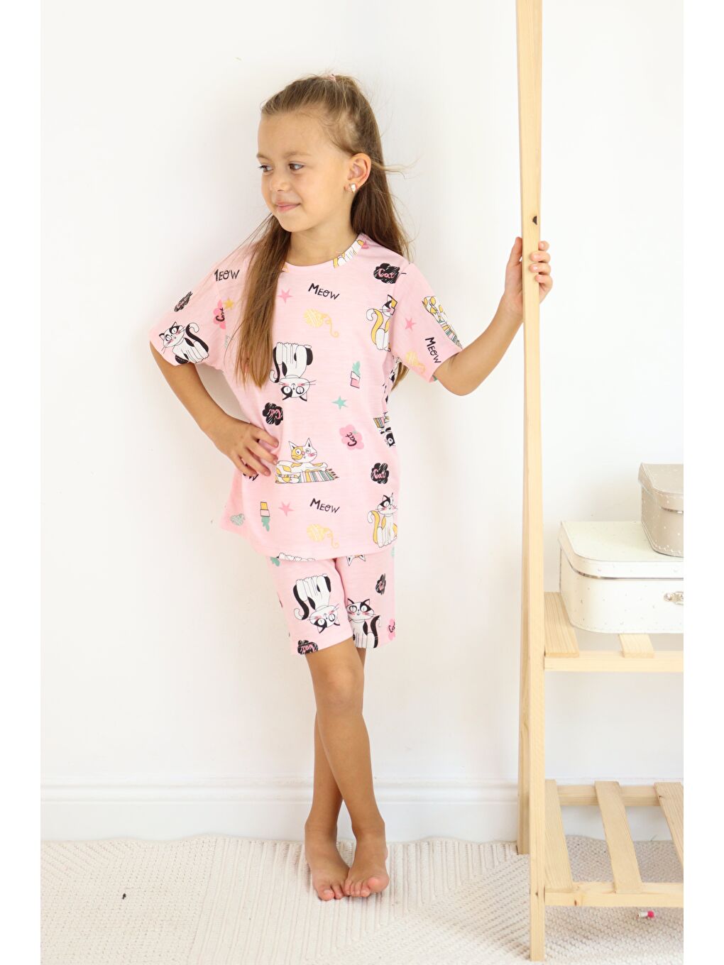 Beyaz Kız Çocuk Pamuklu Penye Kumaş Şortlu Pijama Takımı-4