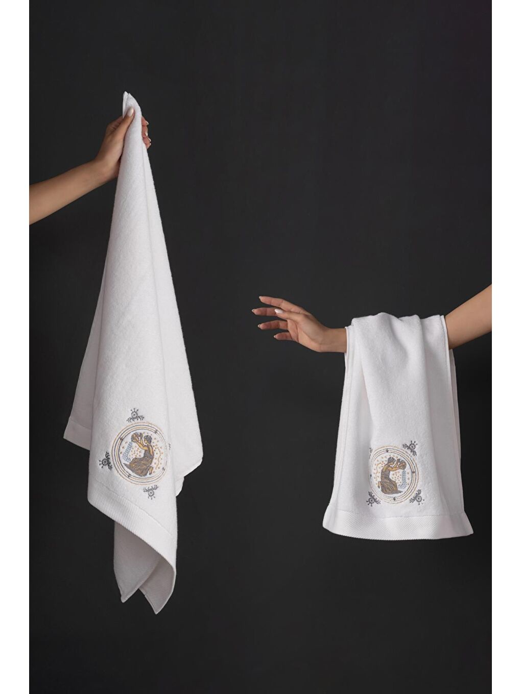 Beyaz %100 Microcotton Üst Kalite Havlu Seti Burç Nakışlı-2