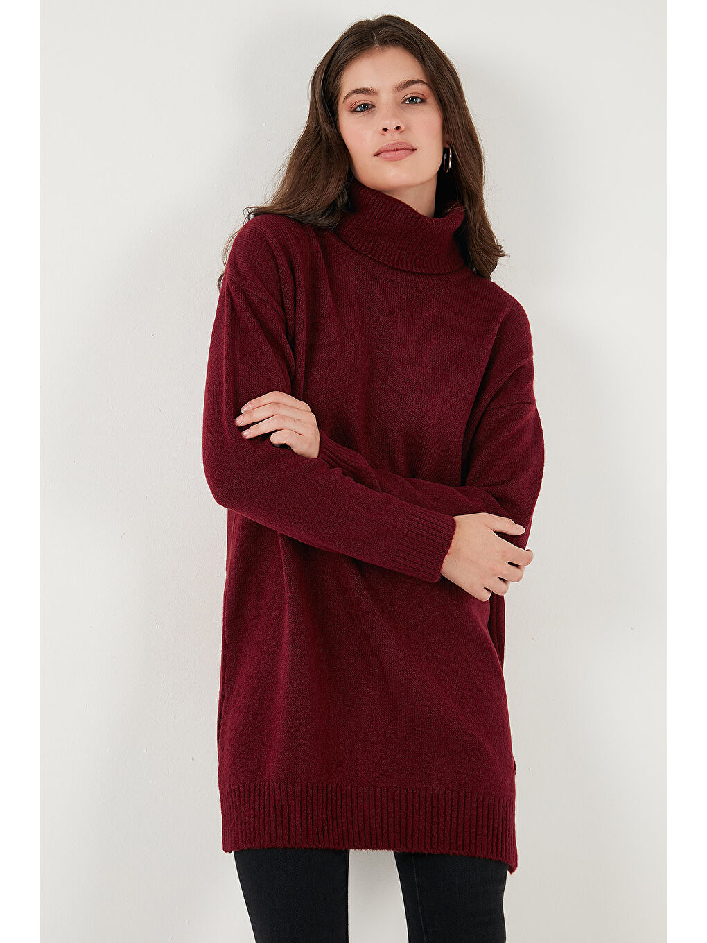 Bordo Regular Fit Yanları Yırtmaçlı Boğazlı Yaka Uzun Triko Kadın Kazak 4616141Y-3