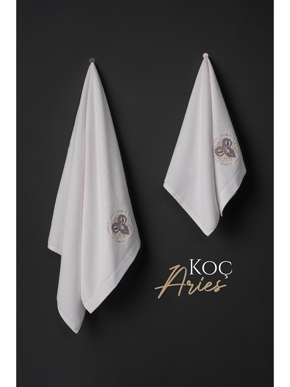 Beyaz %100 Microcotton Üst Kalite Havlu Seti Burç Nakışlı
