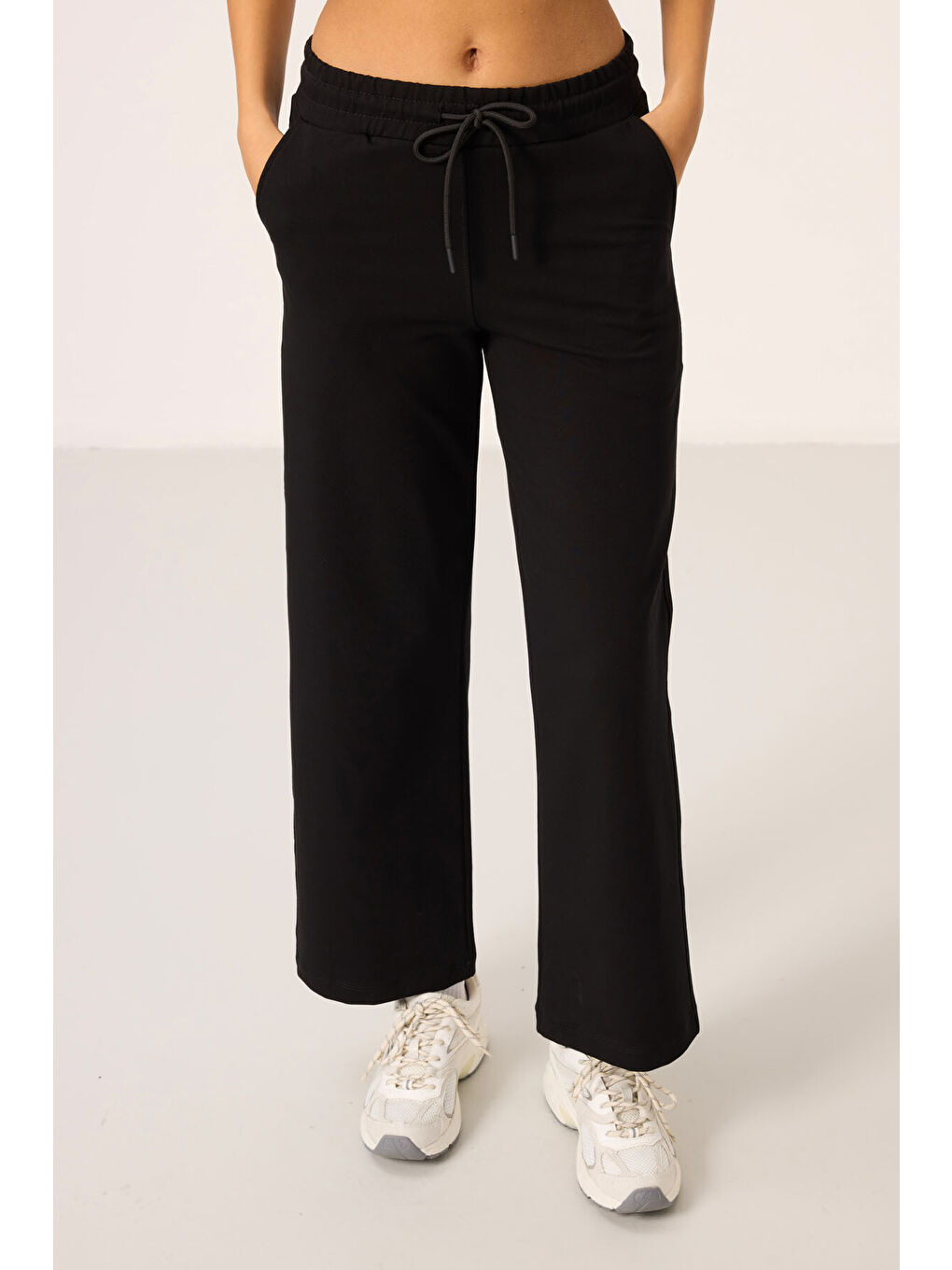 Siyah Dik Yaka Fermuarlı Pamuklu Kadın Eşofman Tunik Takım - 95346-1