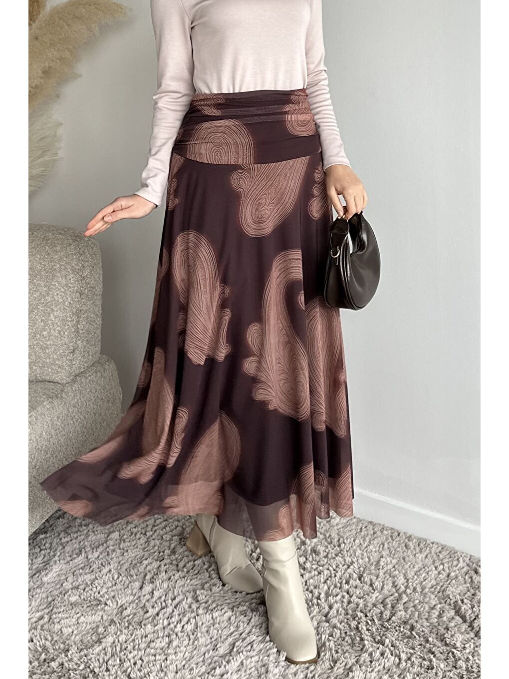 Kahverengi Bel Büzgü Detaylı Desenli Tesettür Kiloş Etek