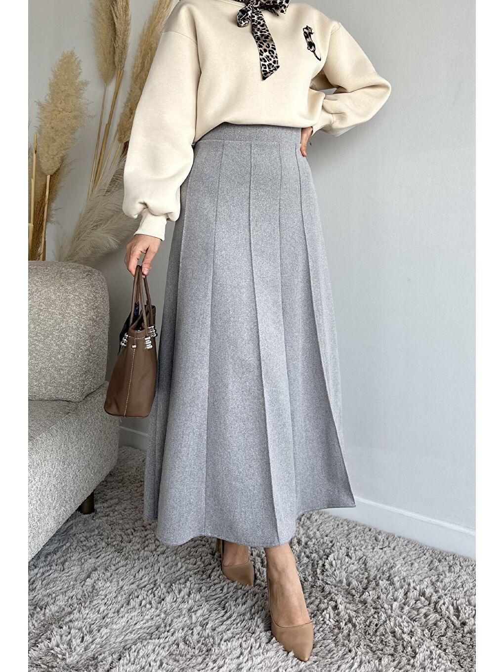 Gri Bel Lastikli Çimalı Kaşe Tesettür Etek-3