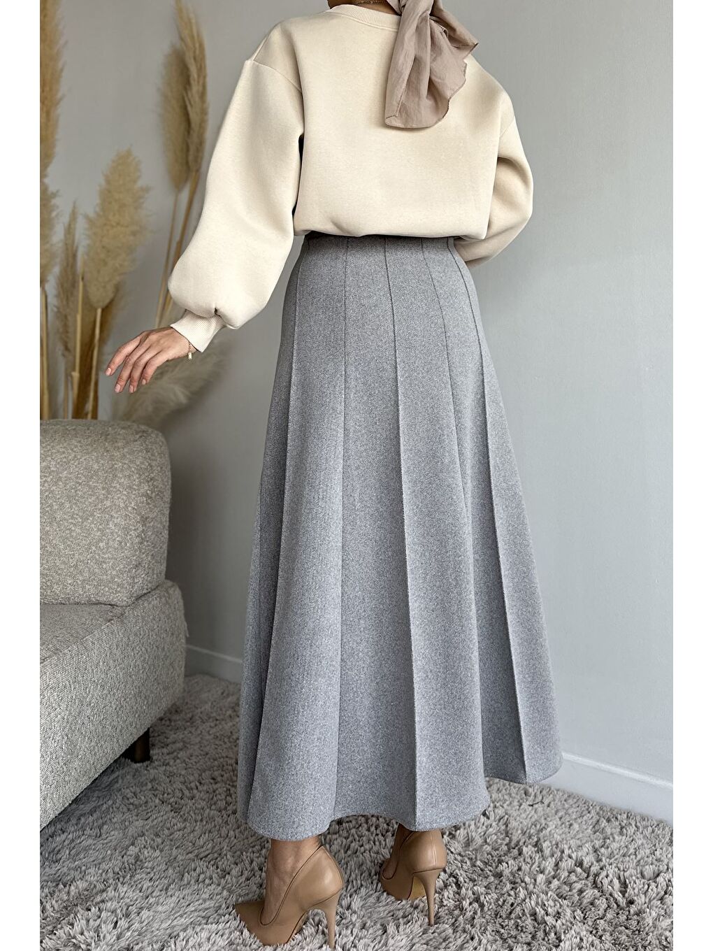 Gri Bel Lastikli Çimalı Kaşe Tesettür Etek-4