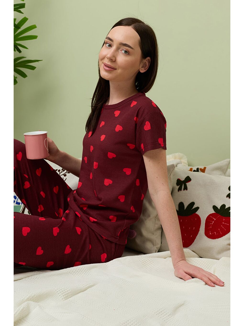 Bordo Kalp Desenli Bisiklet Yaka Kısa Kollu Pijama Takımı-2