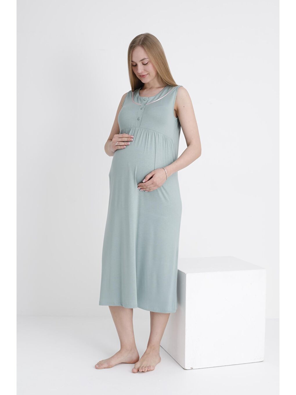 Yeşil Sabahlıklı Emzirmeye Uygun Şerit Detaylı Hamile ve Lohusa Sıfır Kol Gecelik Takımı-3