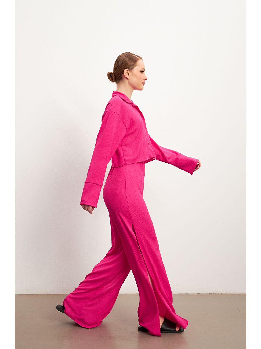 Kadın Fuşya Yırtmaç Detaylı Krinkıl Pantolon-4