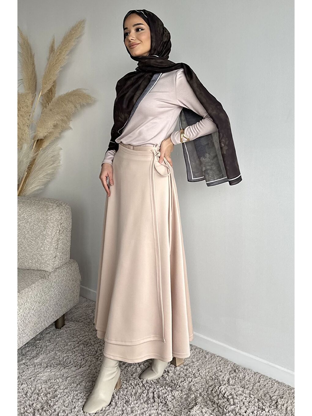 Bej Bel Bağlama Detaylı Kiloş Scuba Tesettür Etek-5