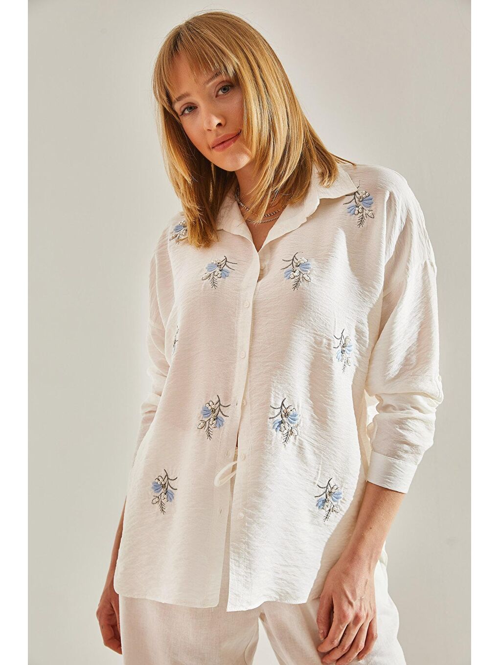 Ekru Kadın Nakış Taş İşlemeli Keten Ayrobin Oversize Gömlek-6