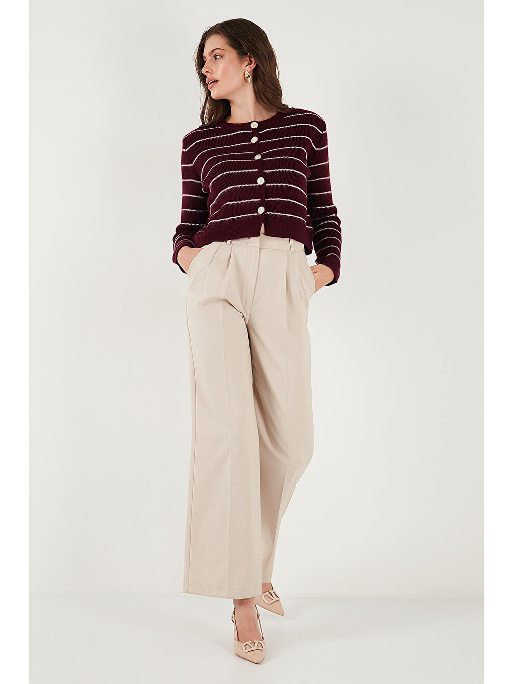 Bordo Standart Fit Çizgili Yumuşak Dokulu Crop Triko Kadın Hırka 4615551-3