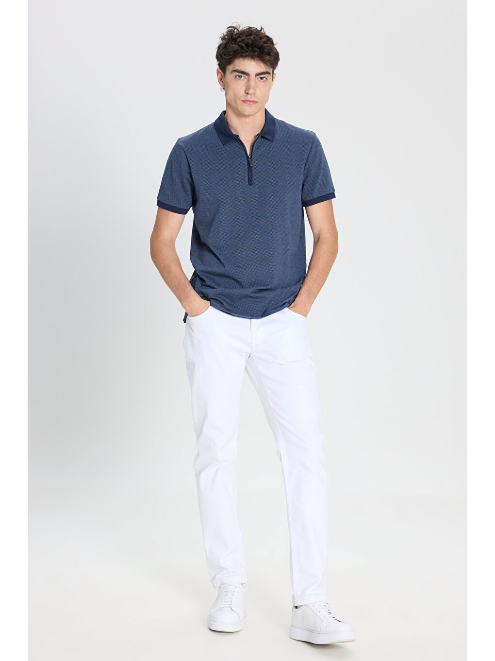 Erkek Lacivert Slim Fit Dar Kesim Polo Yaka Jakarlı Tişört-2