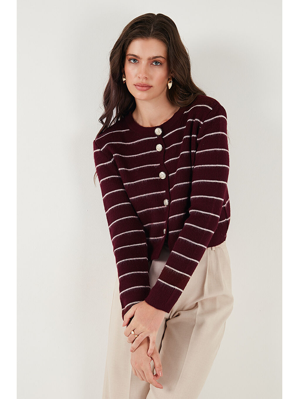 Bordo Standart Fit Çizgili Yumuşak Dokulu Crop Triko Kadın Hırka 4615551-5