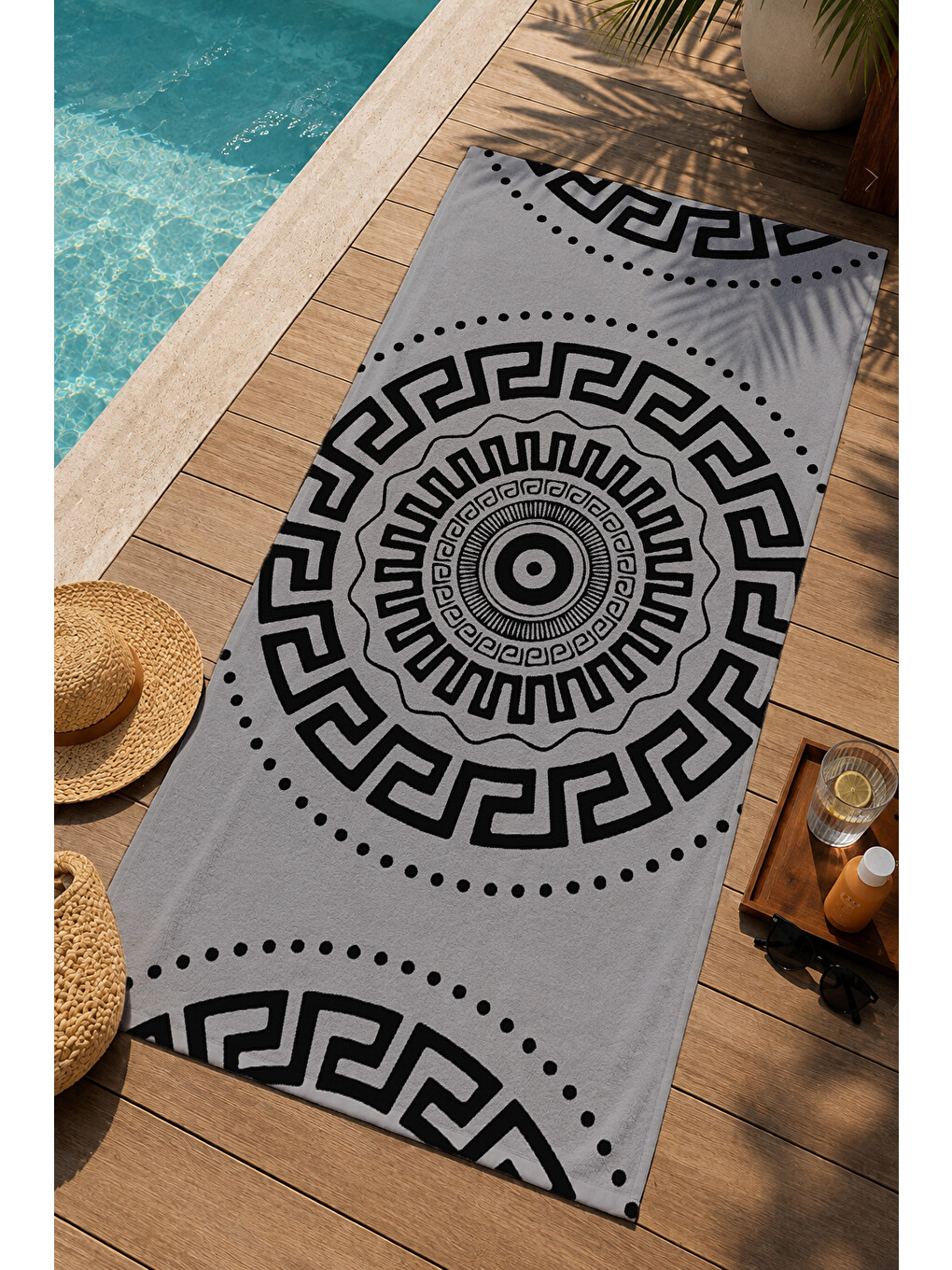 Bej Siyah Yunan Anahtarı Mandala Desenli 70x150 Cm Dijital Baskılı Plaj Ve Banyo Havlusu-2