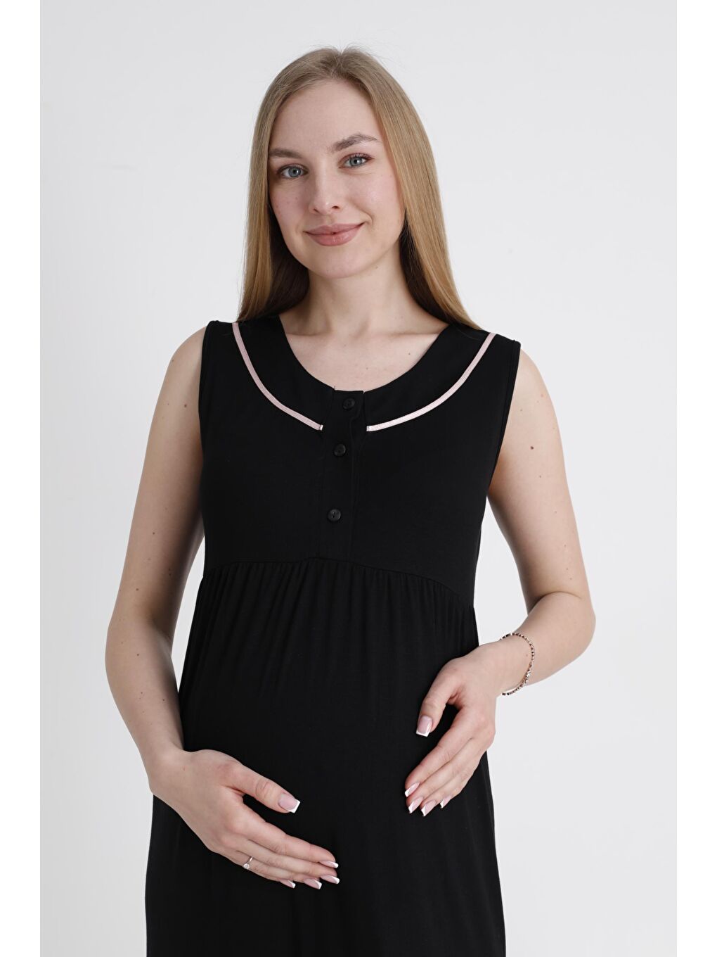 Siyah Sabahlıklı Emzirmeye Uygun Şerit Detaylı Hamile ve Lohusa Sıfır Kol Gecelik Takımı-4