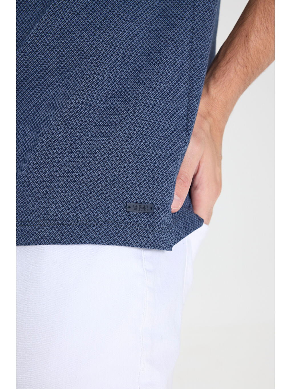 Erkek Lacivert Slim Fit Dar Kesim Polo Yaka Jakarlı Tişört-5