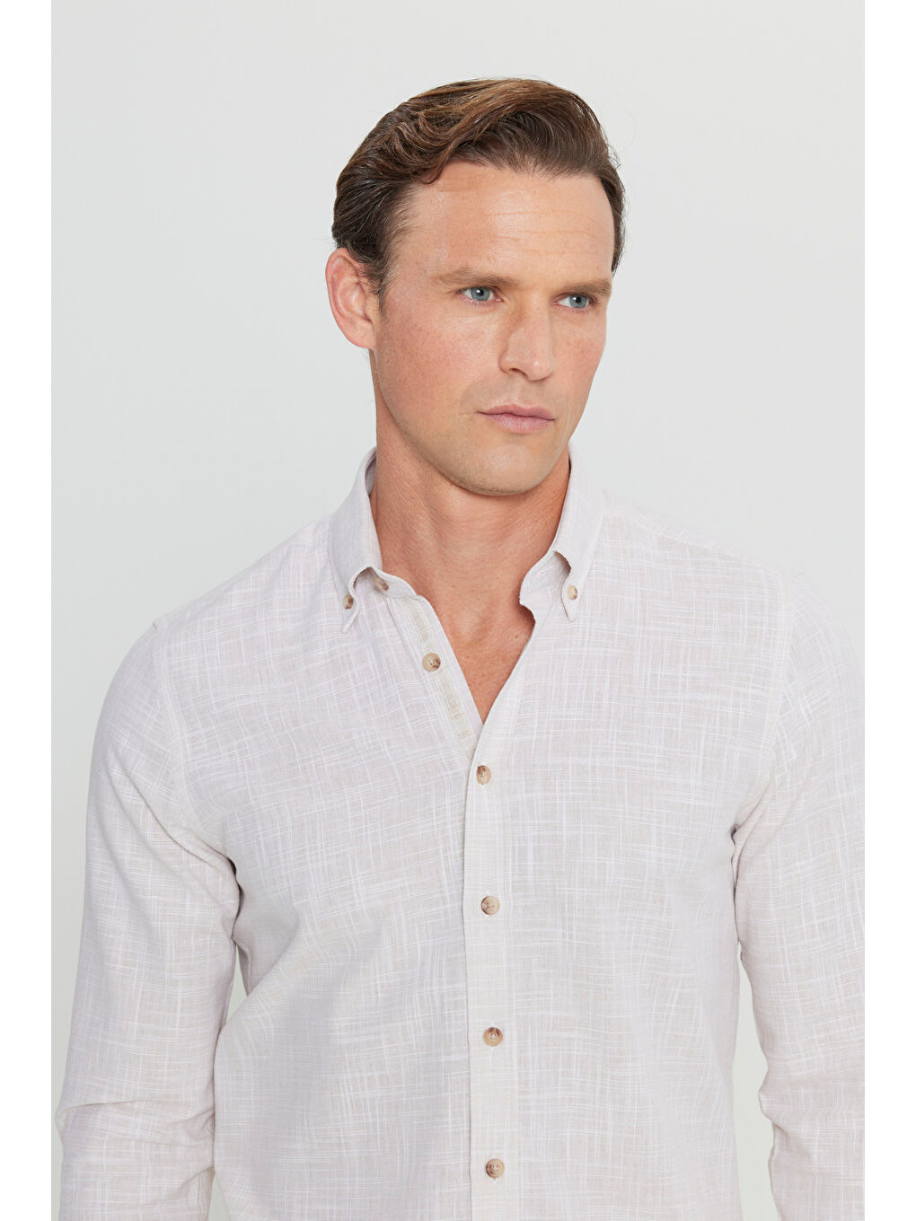 Erkek Bej %100 Pamuk Slim Fit Düğmeli Yaka Armürlü Flamlı Gömlek-4