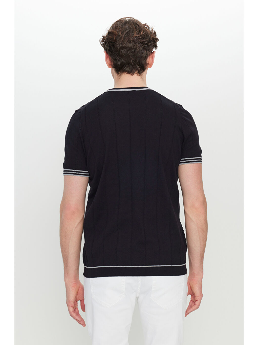 Erkek Siyah %100 Pamuk Standart Fit Normal Kesim Bisiklet Yaka Triko Tişört-4