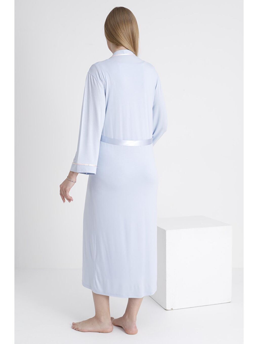 Bebe Mavisi Sabahlıklı Emzirmeye Uygun Şerit Detaylı Hamile ve Lohusa Sıfır Kol Gecelik Takımı-1