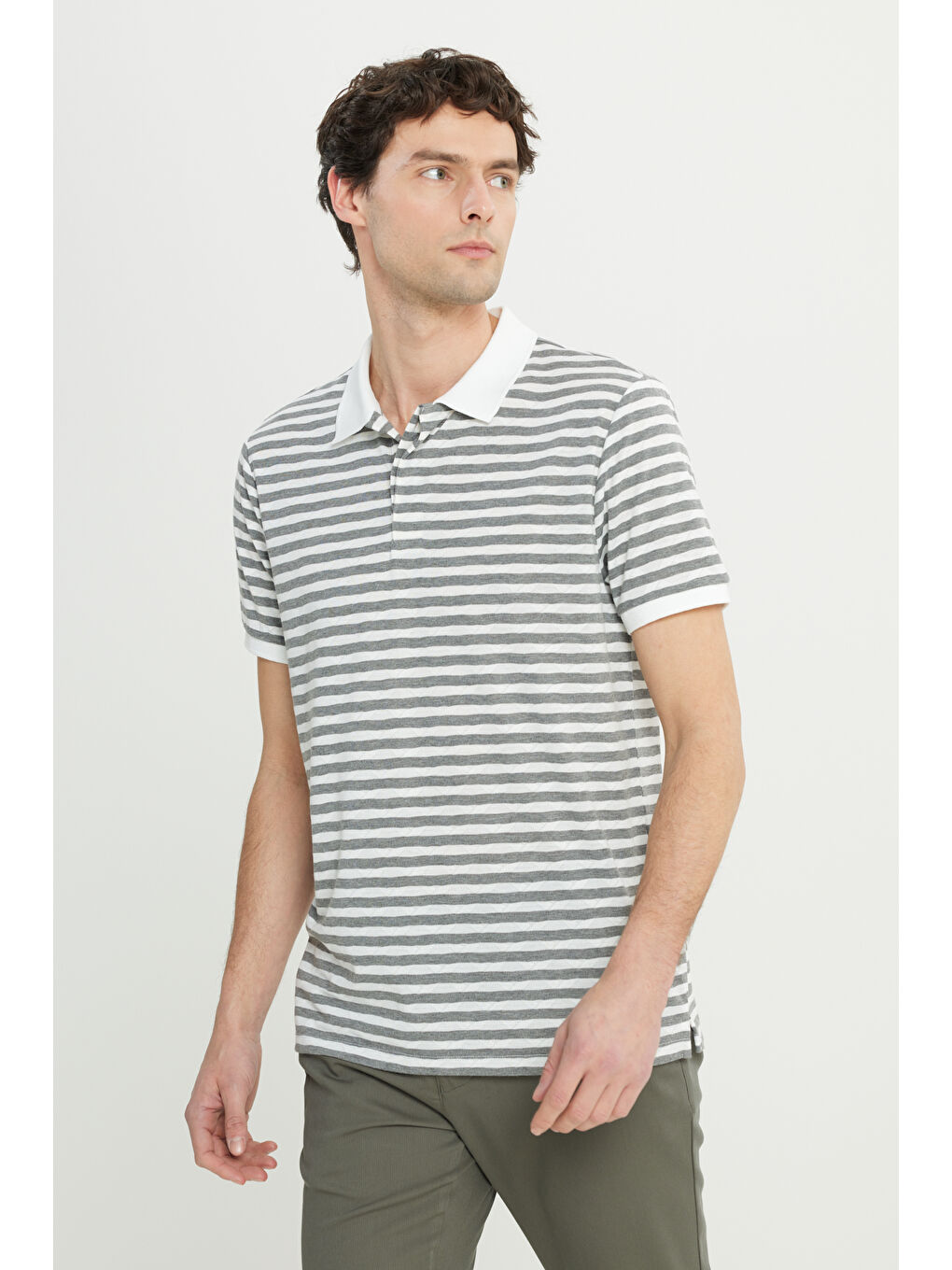 Erkek Beyaz-Gri Slim Fit Dar Kesim Polo Yaka Esnek Tişört-2