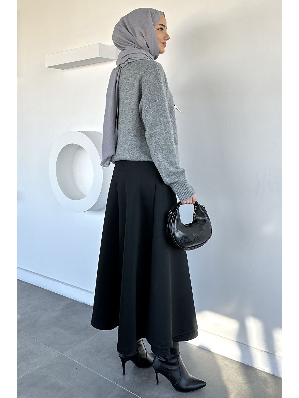 Siyah Bel Bağlama Detaylı Kiloş Scuba Tesettür Etek-7