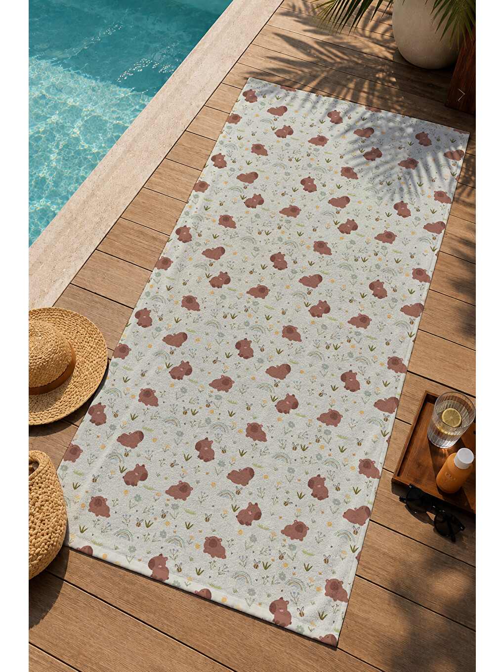 Beyaz Zemin Kırmızı Minik Çiçek Desenli 70x150 Cm Dijital Baskılı Plaj Ve Banyo Havlusu-1