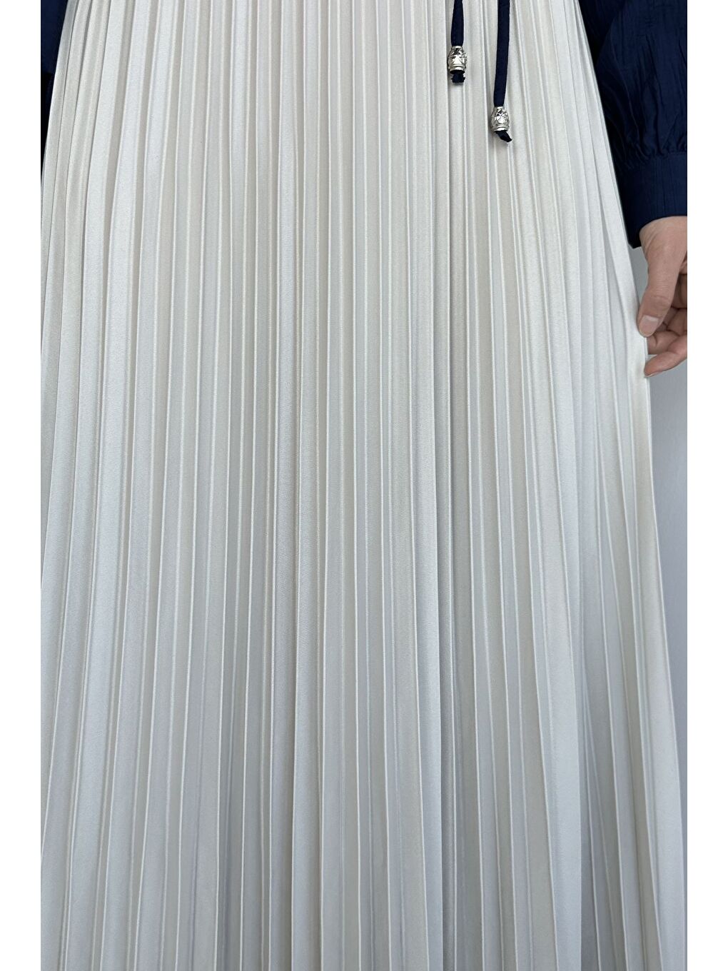 Bej Bel Lastikli Pileli Tesettür Etek-1