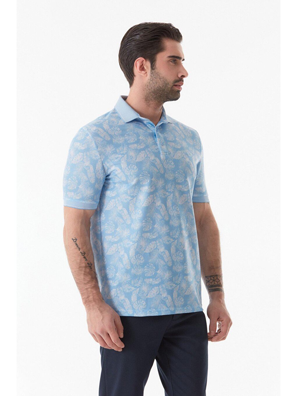 Mavi Yaprak Basılı Polo Yaka Tişört-3