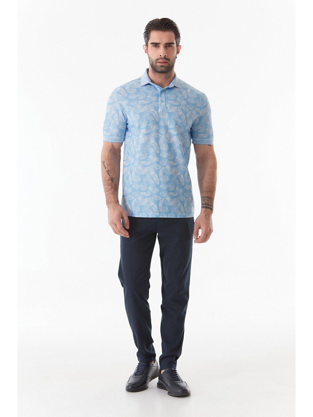 Mavi Yaprak Basılı Polo Yaka Tişört-4