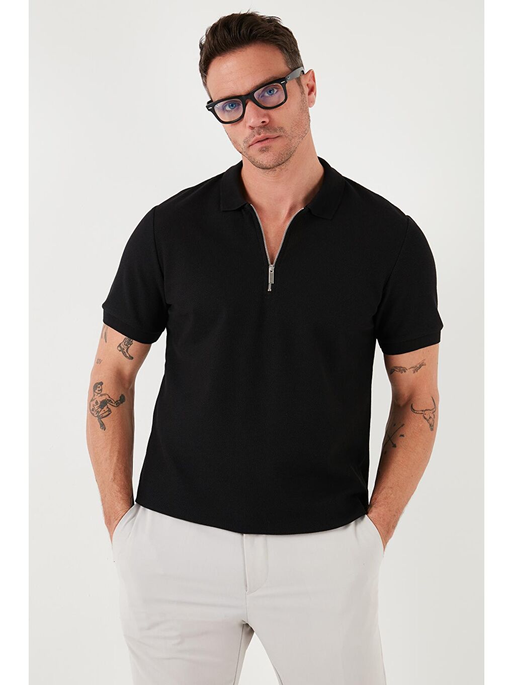 Siyah Pamuklu Regular Fit Fermuarlı Polo Yaka %100 Pamuk Tişört 5902434