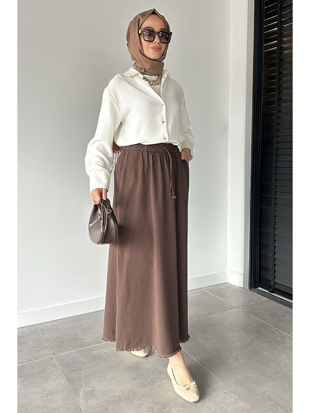 Kahverengi Çift Cepli Bel Lastikli Tesettür Gabardin Etek-4