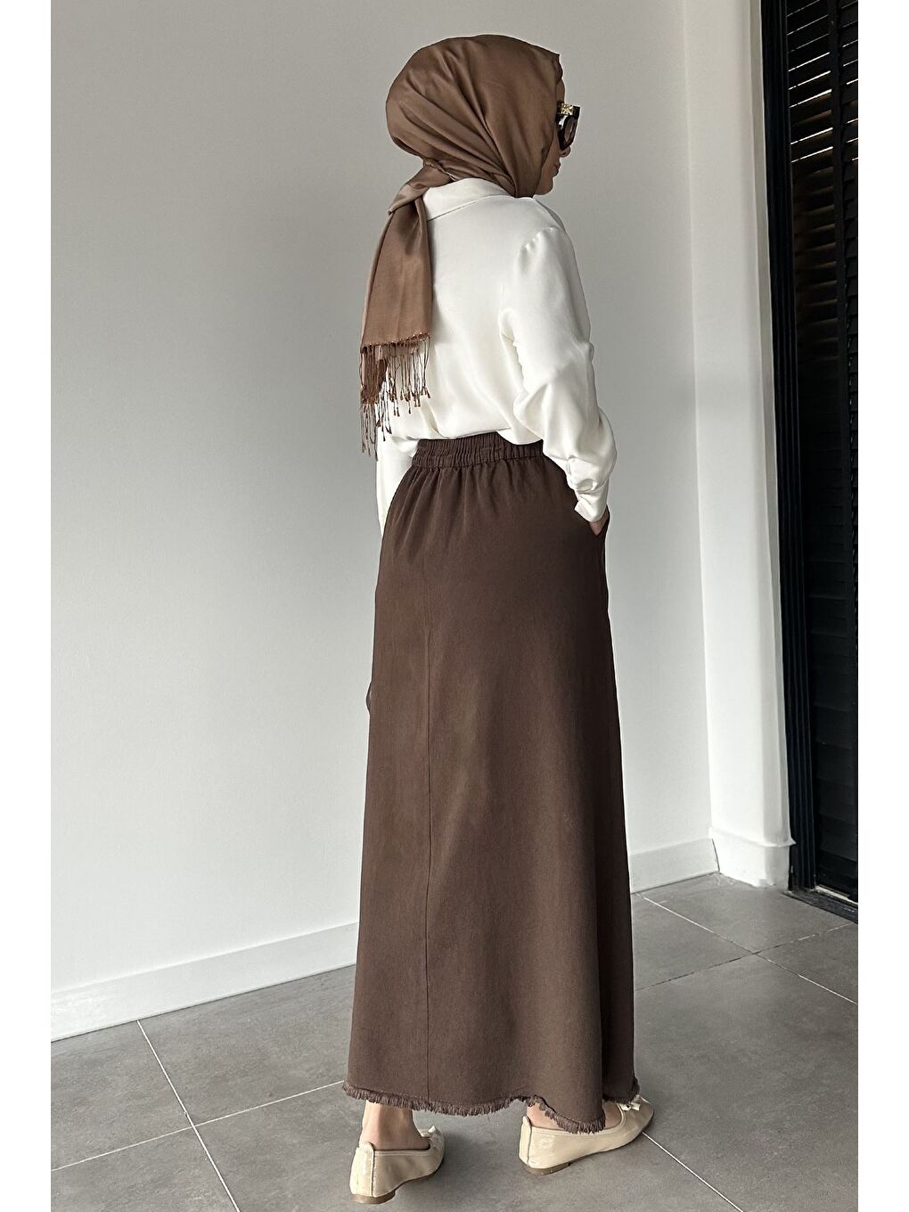 Kahverengi Çift Cepli Bel Lastikli Tesettür Gabardin Etek-6