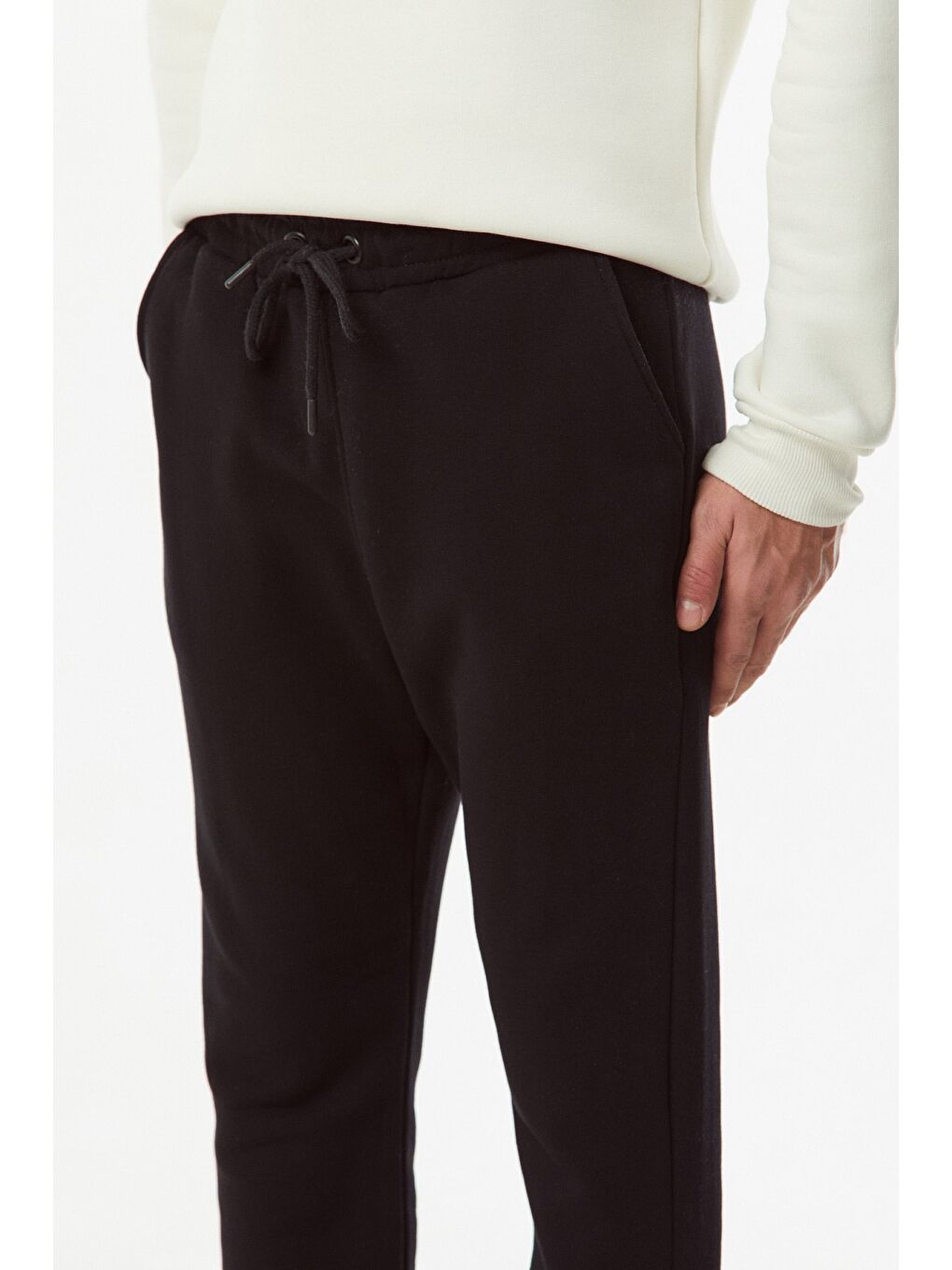 Siyah Beli Bağcıklı Jogger Eşofman Altı-4