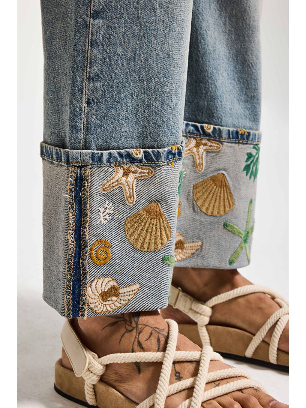 Mavi Kadın Jean Rengi 4s6-65 Straight Fit Corn Turn Up Elastan Kumaş Paça Nakışlı Tasarım Denim Jean-2