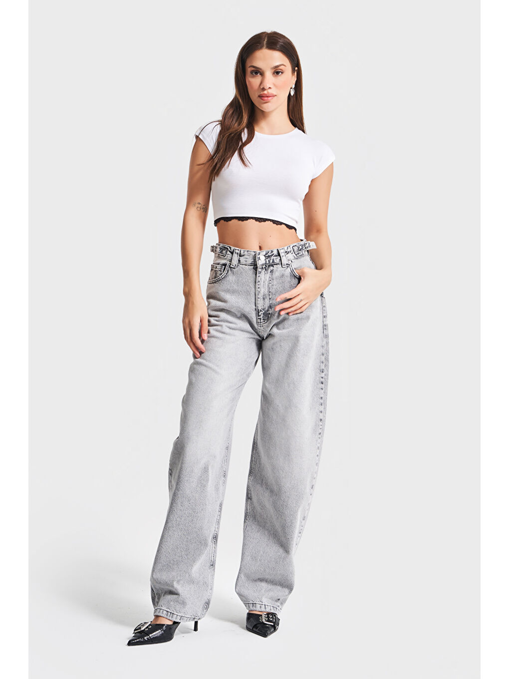 Kadın Beyaz Renk Dantel Detaylı Ful Esnek Crop Body-4