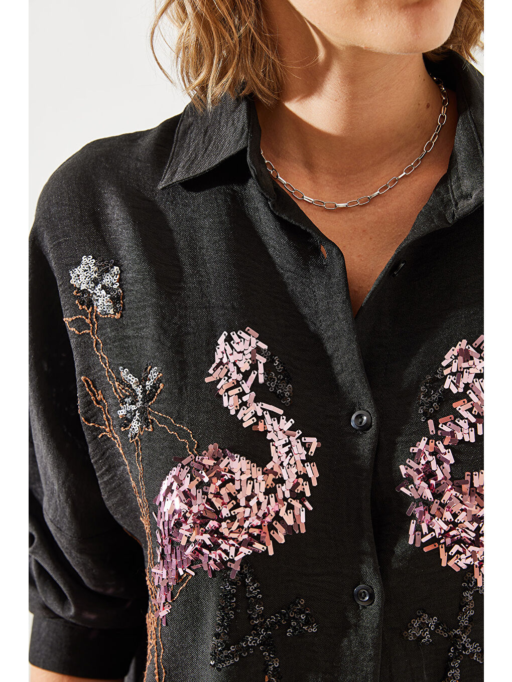 Siyah Kadın Flamingo Pul Nakışlı Sofya Keten Gömlek-2