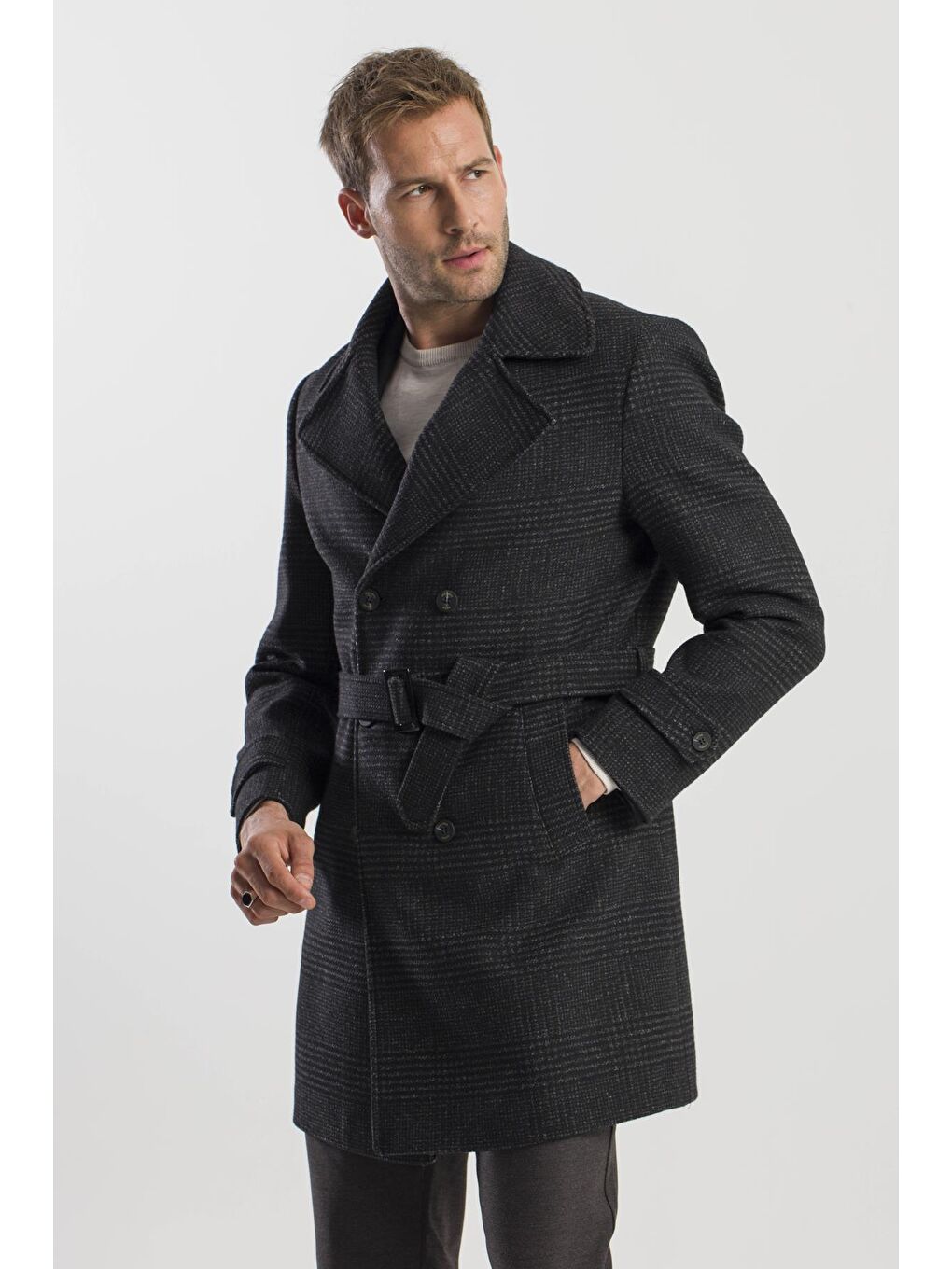 Siyah Slim Fit Gemici Yaka Ekoseli Yünlü Kaban-2