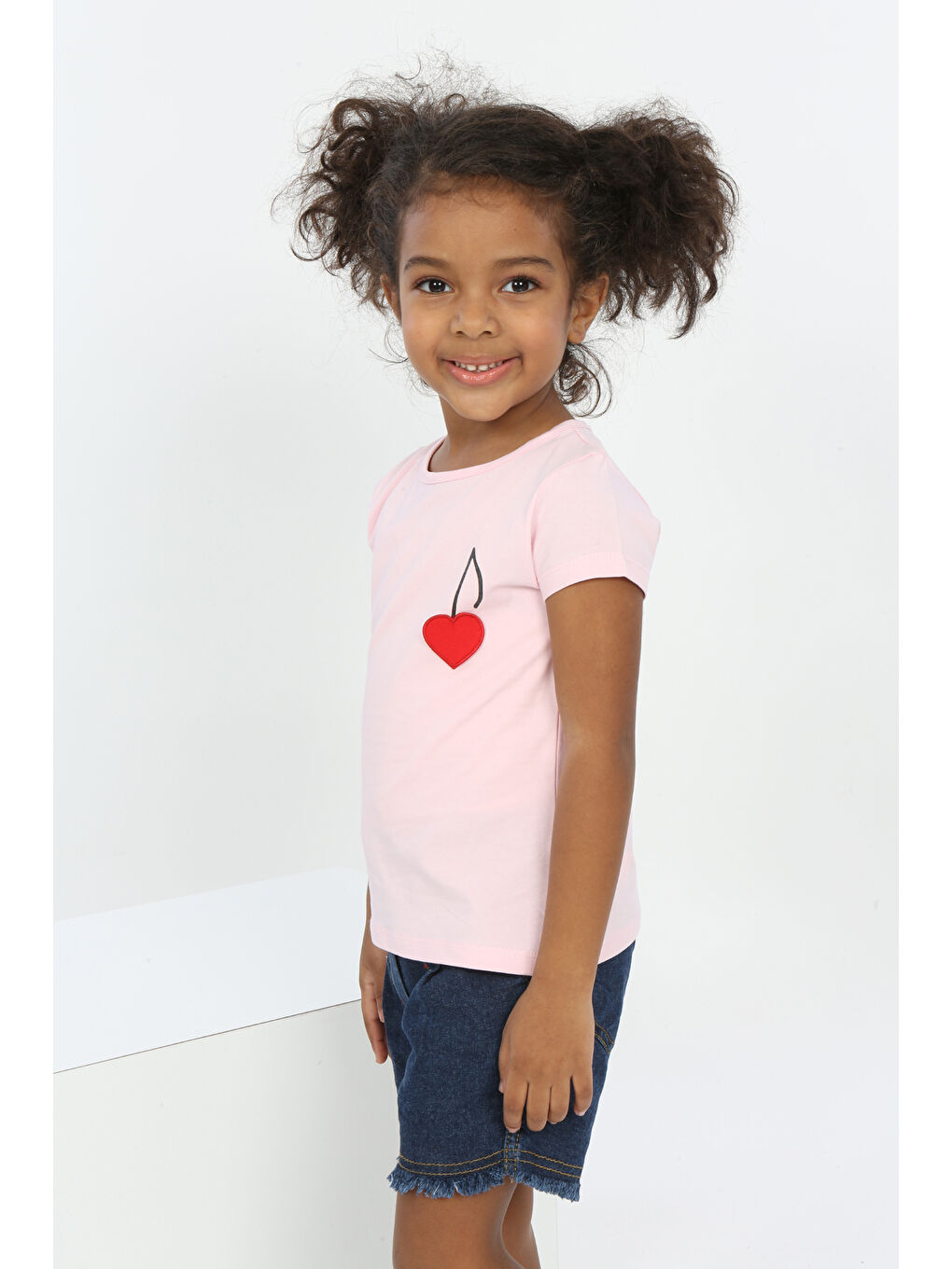 Pembe Kız Bebek Göğsü Nota Nakışlı Yazı Baskılı Tişört-2