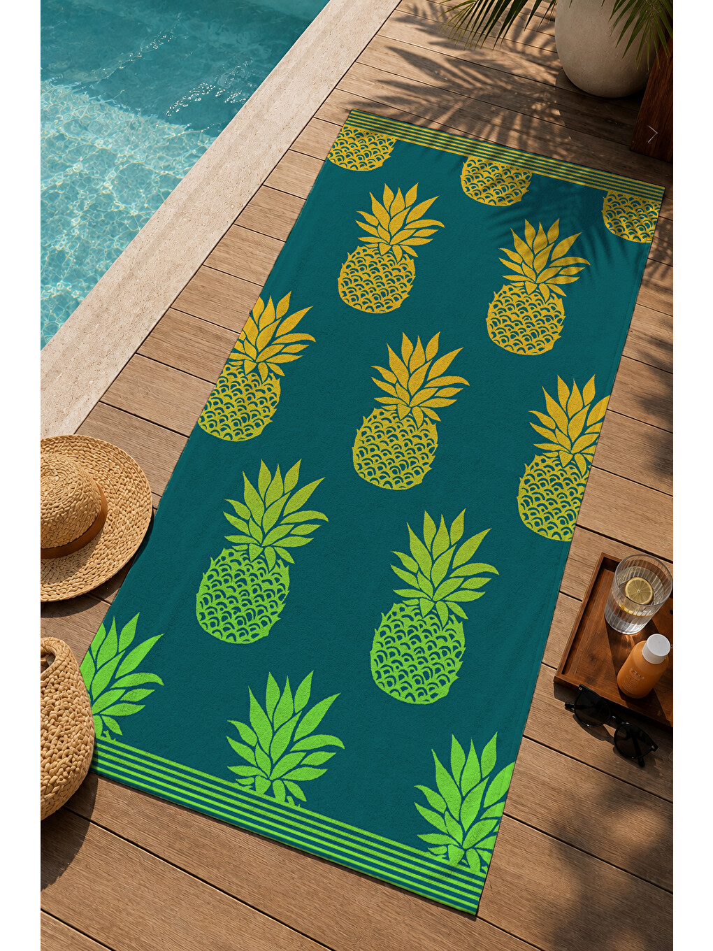Yeşil Zemin Sarı Ananas Desenli 70x150 Cm Dijital Baskılı Plaj Ve Banyo Havlusu-1