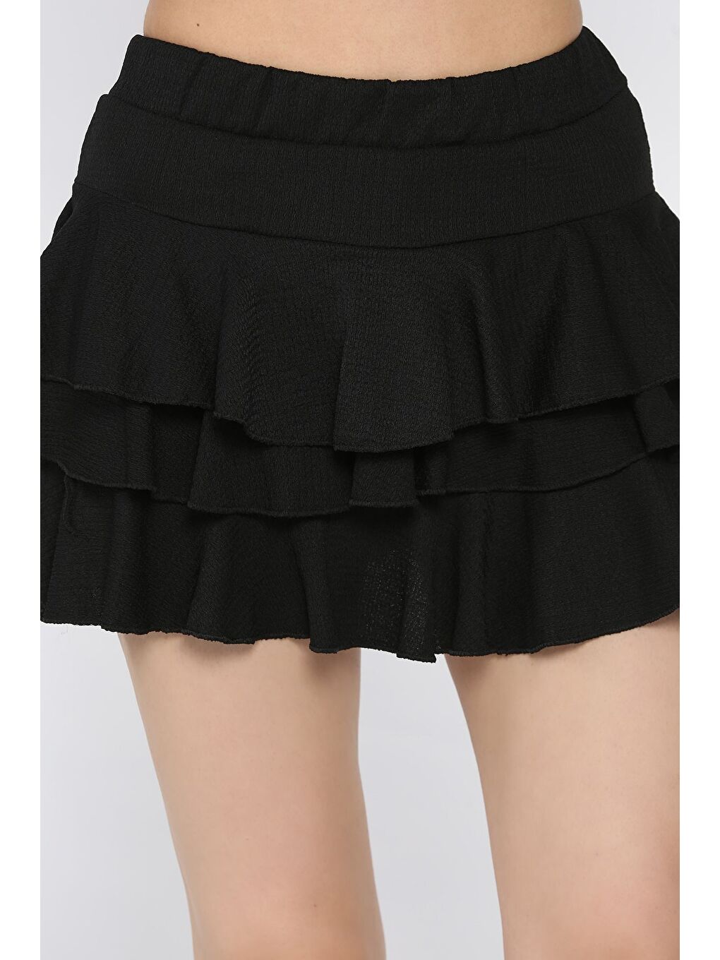 Siyah Kadın Bel Lastikli Fırfırlı Mini Şort Etek-3