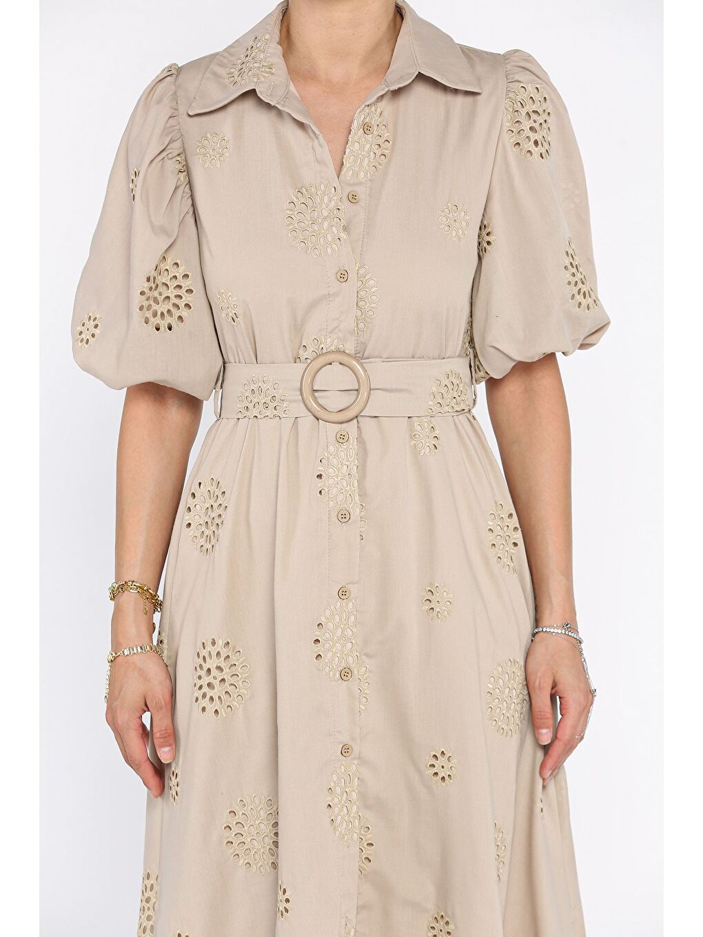 Bej Gömlek Yaka Boydan Düğmeli Kemerli Elbise-3