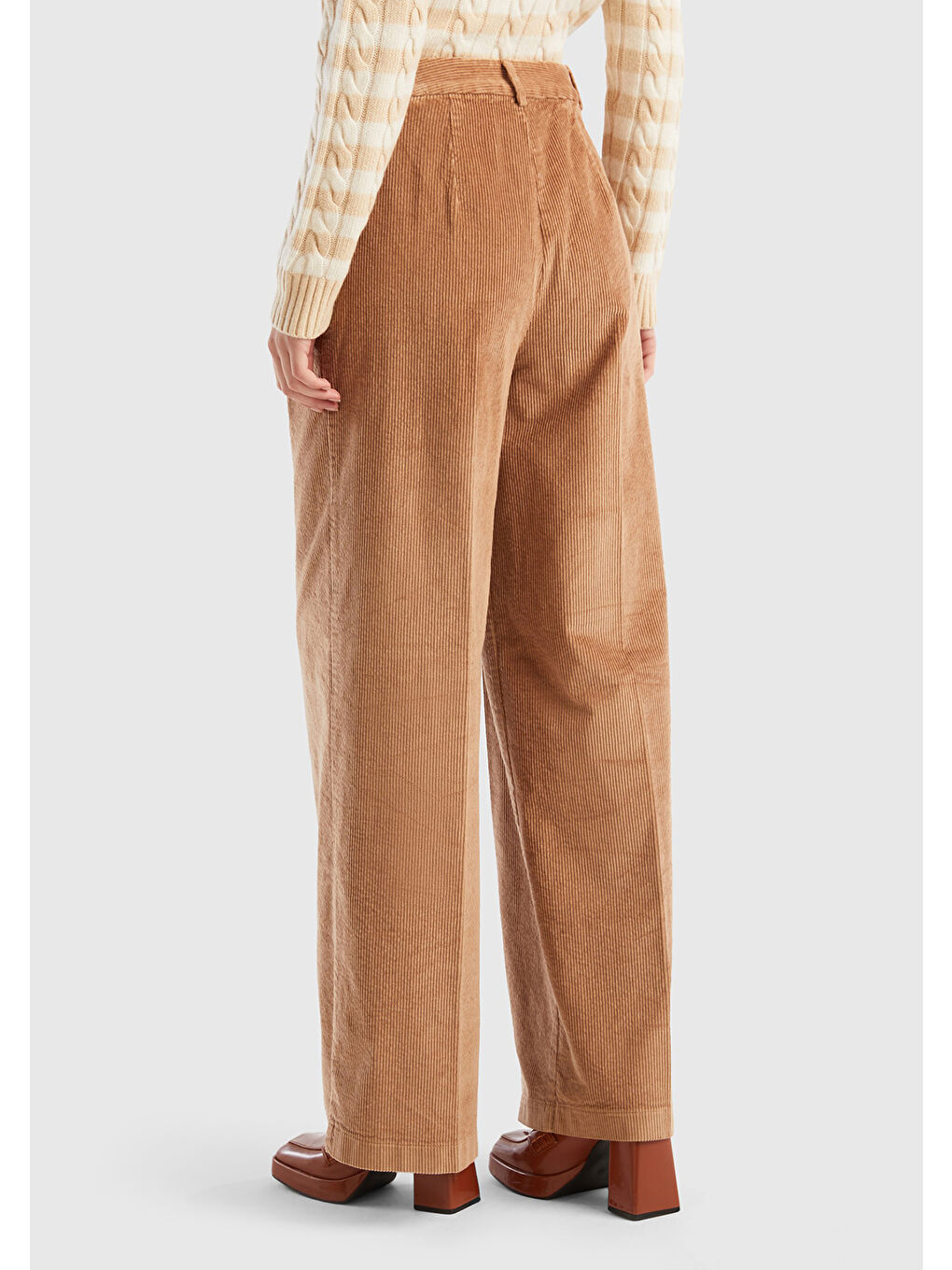 Kahverengi Kadın Taba Pileli Bol Paça Kadife Pantolon-2