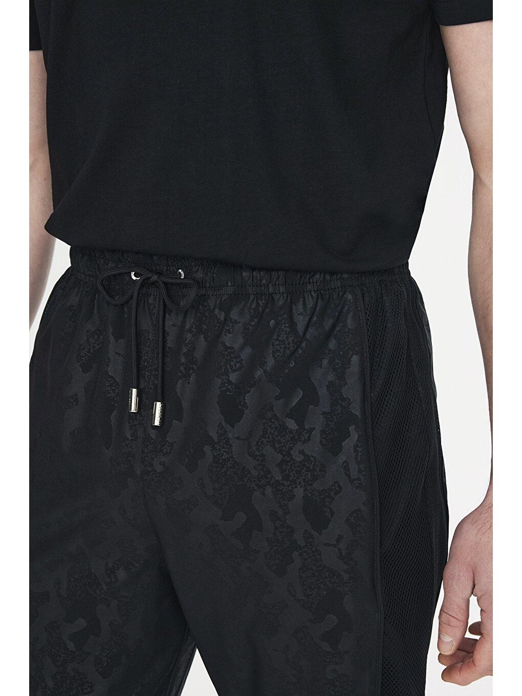 Kamuflaj Desenli File Detaylı Siyah Uzun Erkek Havuz Ve Deniz Şortu 6009-2