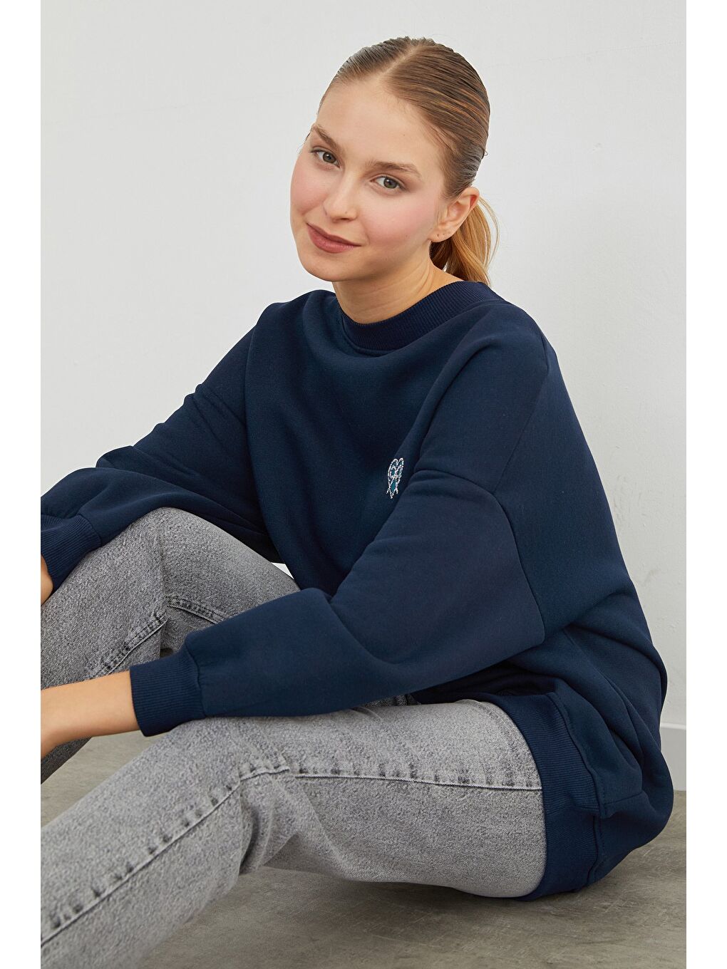Lacivert 3 İplik Kurdele Taş İşlemeli Oversize Sweatshirt-1
