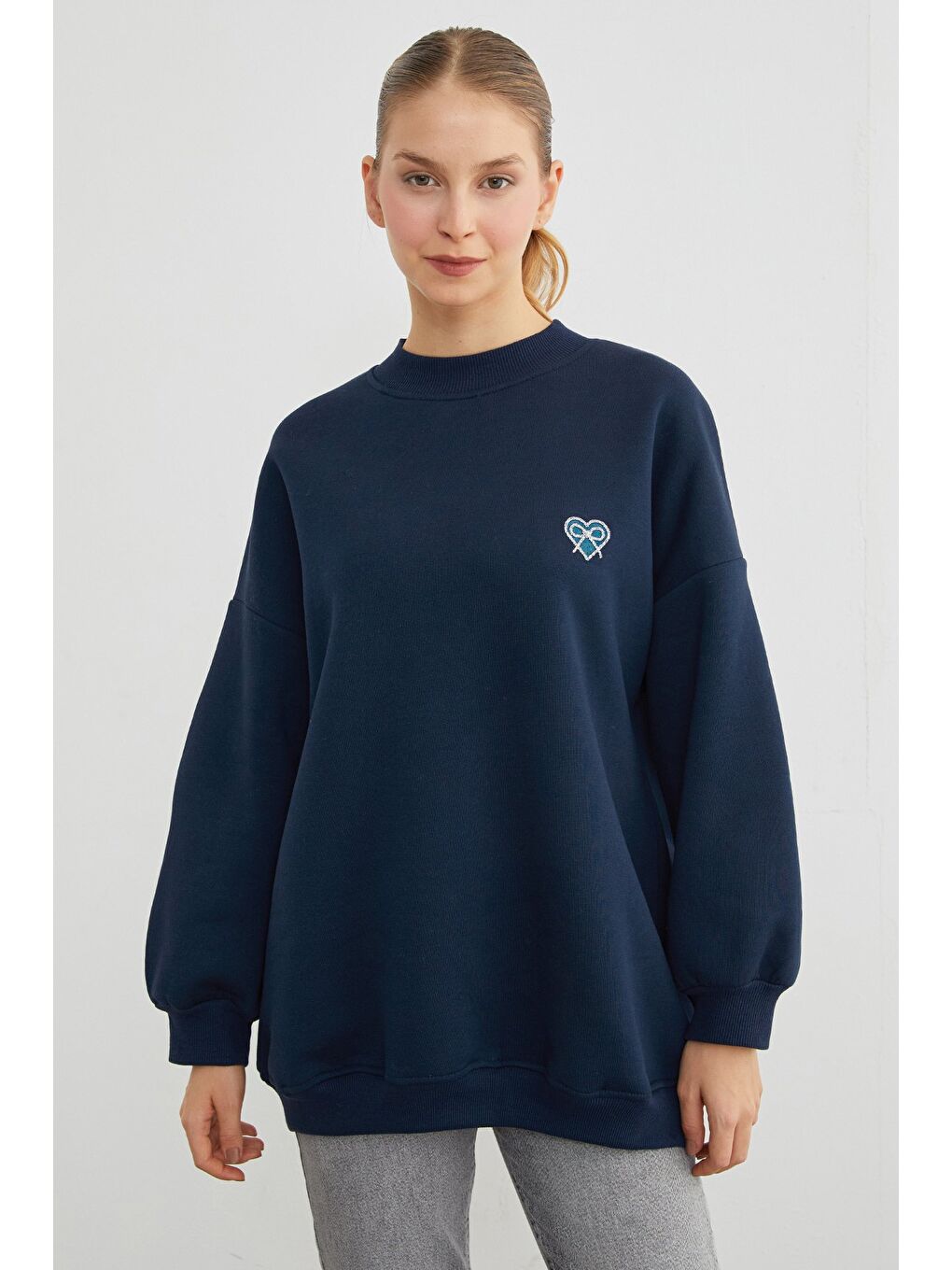 Lacivert 3 İplik Kurdele Taş İşlemeli Oversize Sweatshirt-2