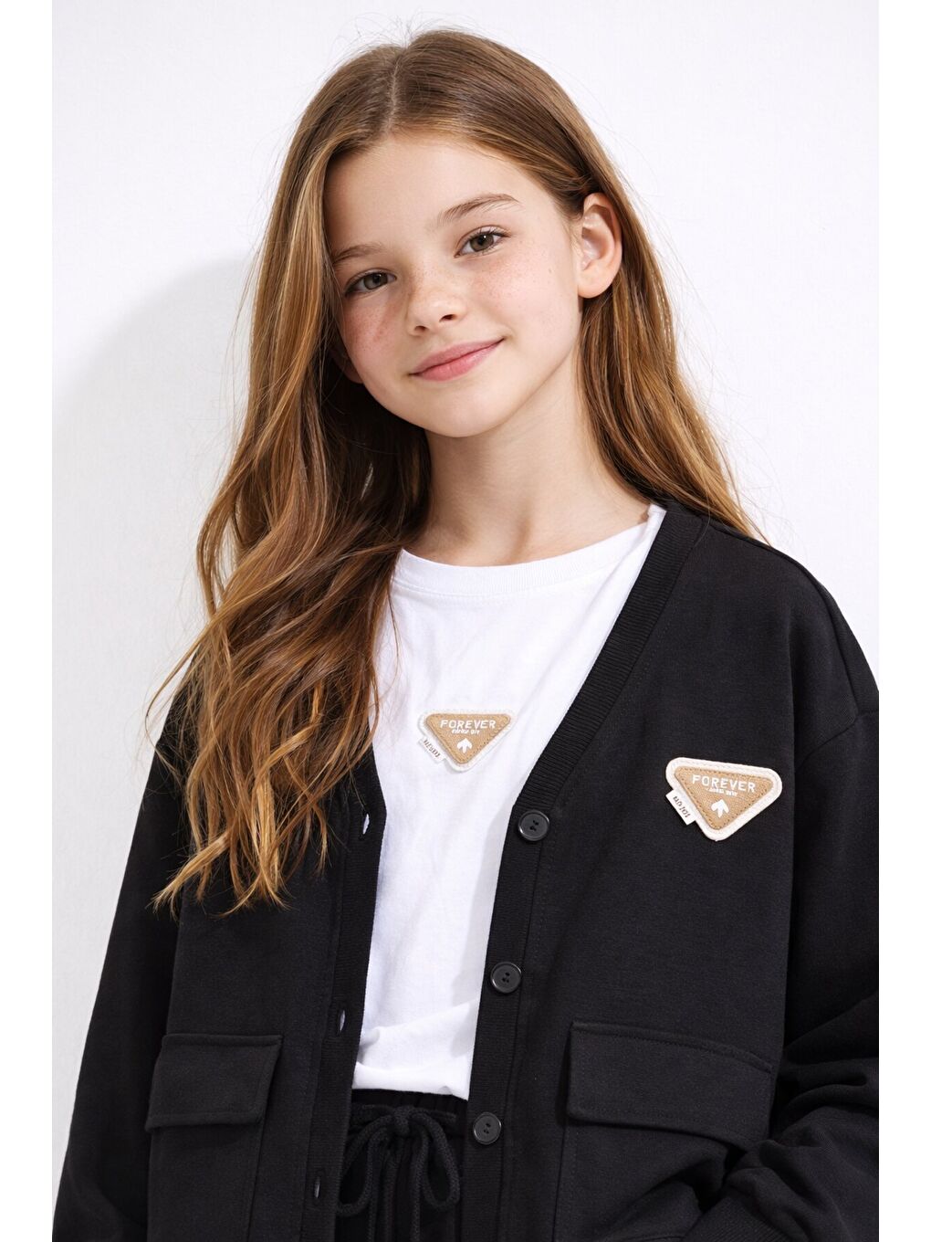 Siyah Logo Detaylı Düğmeli Hırkalı Kız Çocuk Yırtmaçlı Pantolonlu 3lü Takım 23732-3