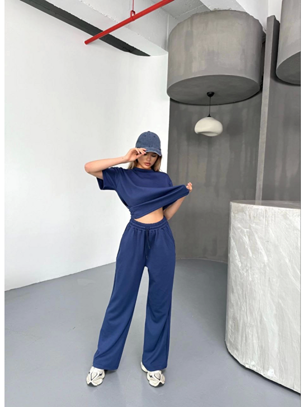 Osy Modal Yumuşak Dokulu Kumaş Kısa Kollu Bluz Rahat Pantalon Ikili Takım- Lacivert-2