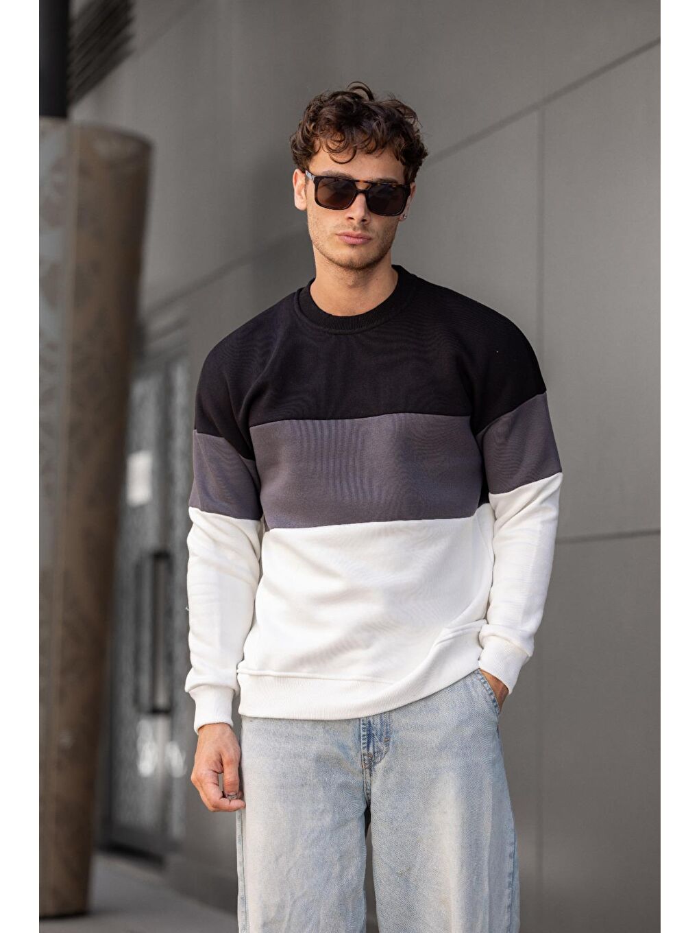 Siyah Trc 3244 Üç İplik Pamuklu Parçalı Bisiklet Yaka Erkek Sweatshirt